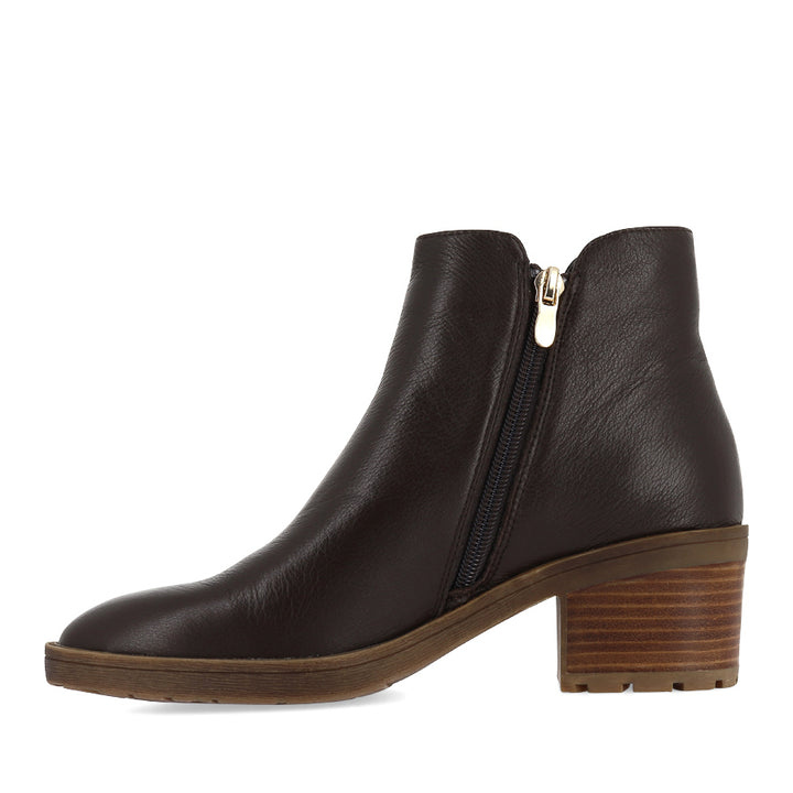 LIEM - CHOCOLATE LEATHER