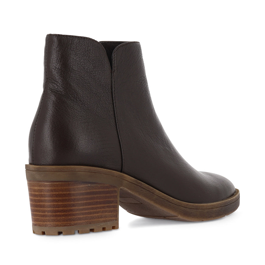 LIEM - CHOCOLATE LEATHER