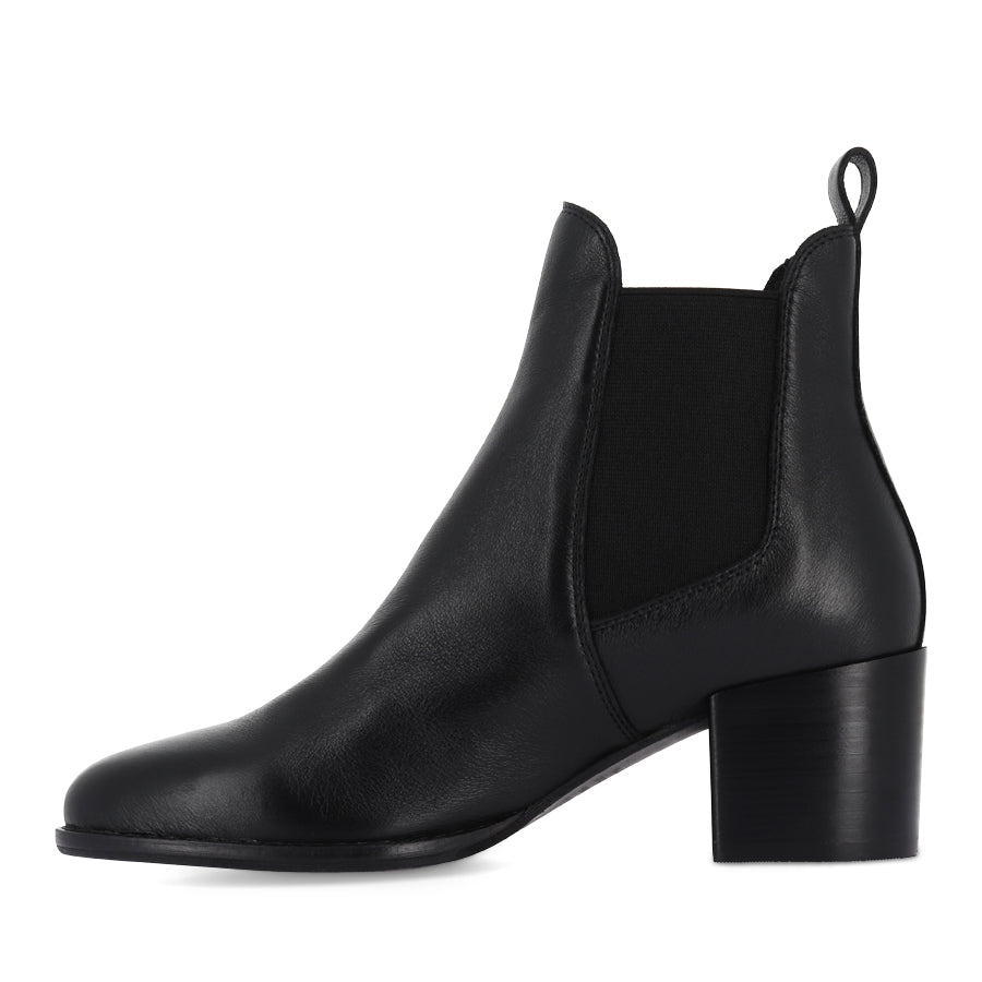 MAHIKA - BLACK BLACK LEATHER
