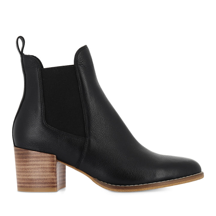 MAHIKA - BLACK LEATHER
