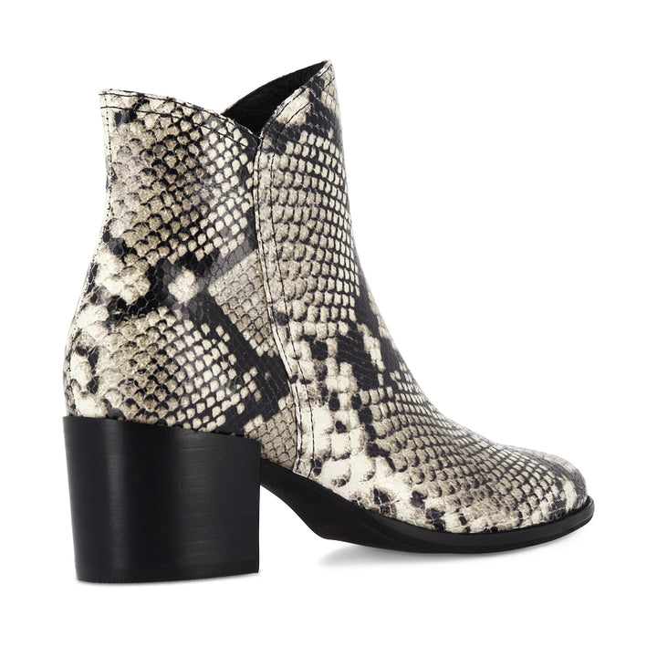 MOCKAS - BLACK/WHITE SNAKE LEATHER