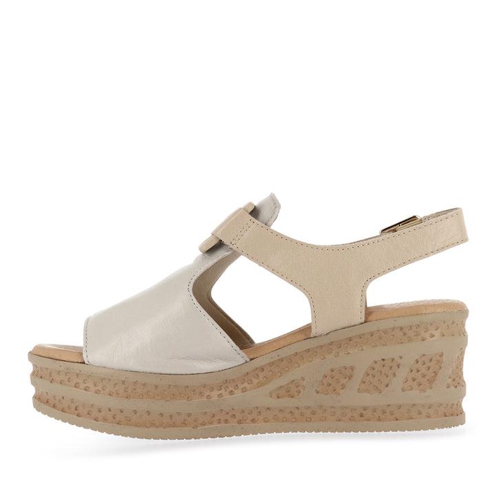 QUINCIE - ALMOND CAMEL LEATHER