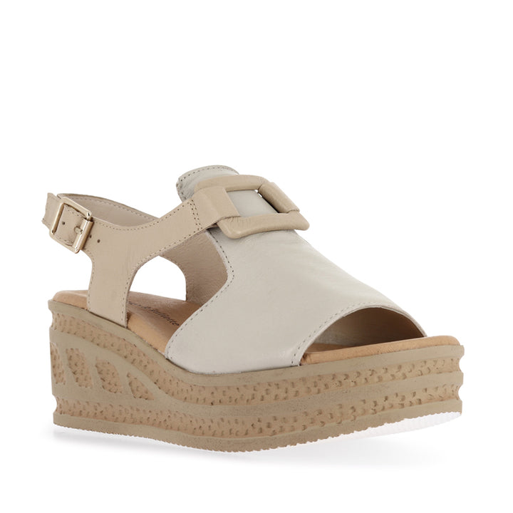 QUINCIE - ALMOND CAMEL LEATHER