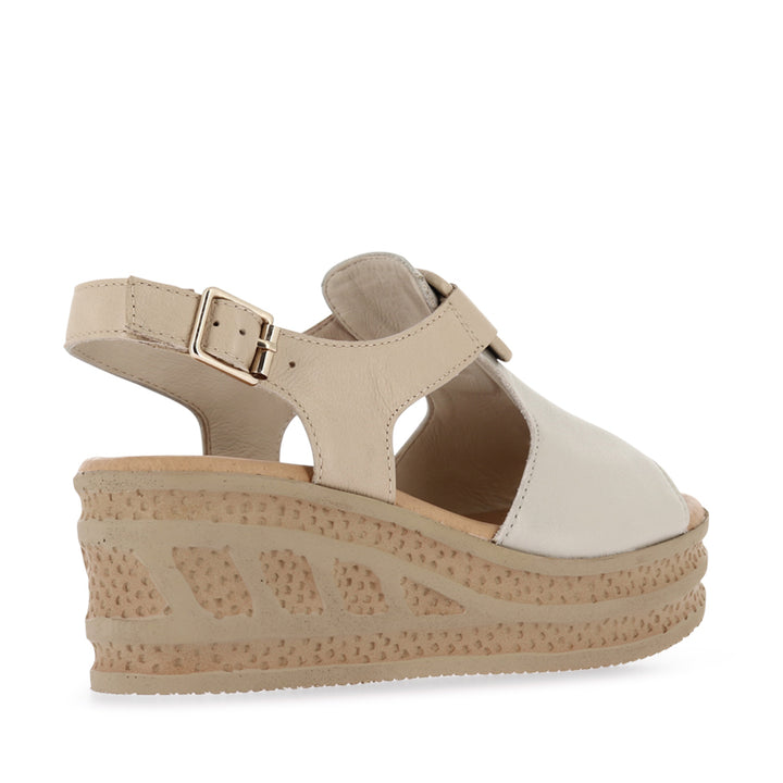 QUINCIE - ALMOND CAMEL LEATHER