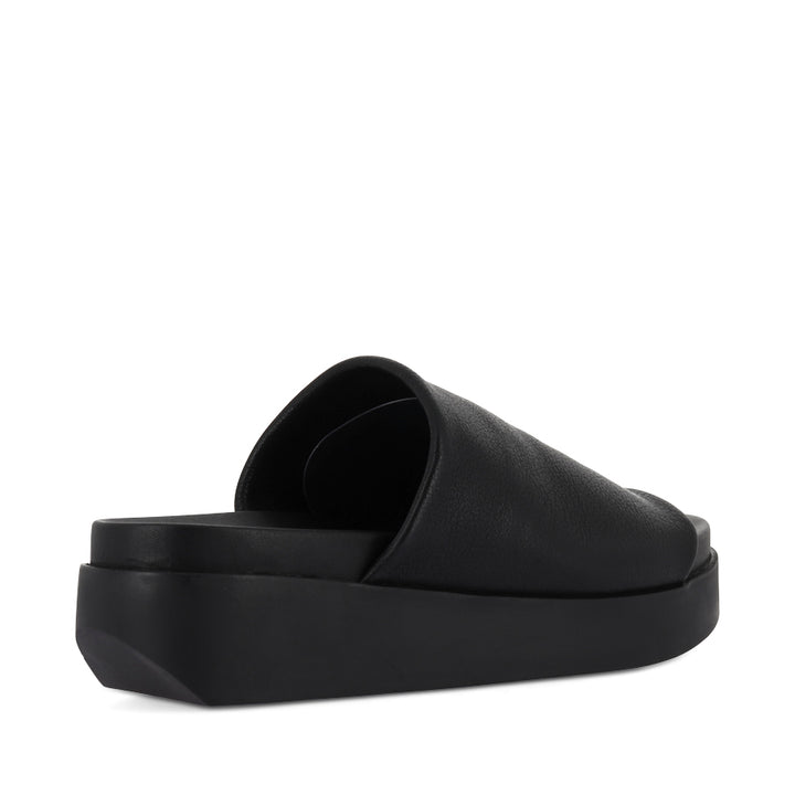 SOFFIA - BLACK TUMBLED LEATHER/BLACK SOLE