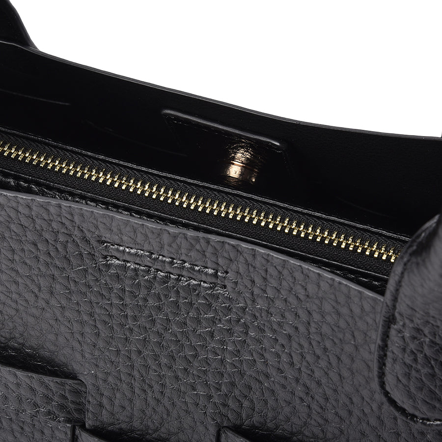 KENLEY EAST-WEST BAG - BLACK