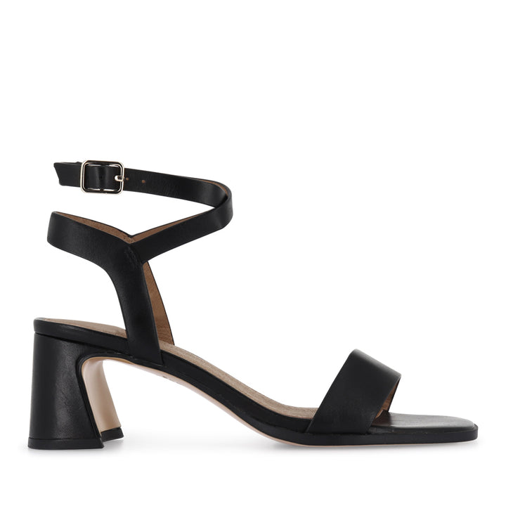 BASILI - BLACK LEATHER