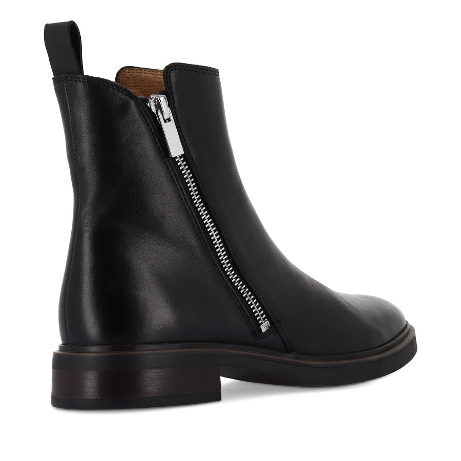 BLAINE - BLACK LEATHER