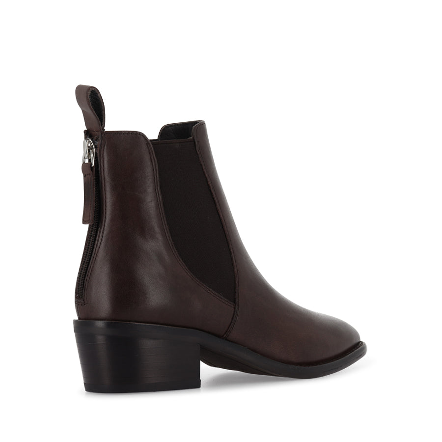 ILA - CHESTNUT LEATHER