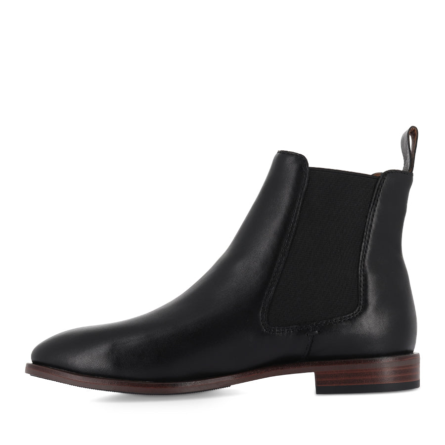 PHEBES - BLACK LEATHER