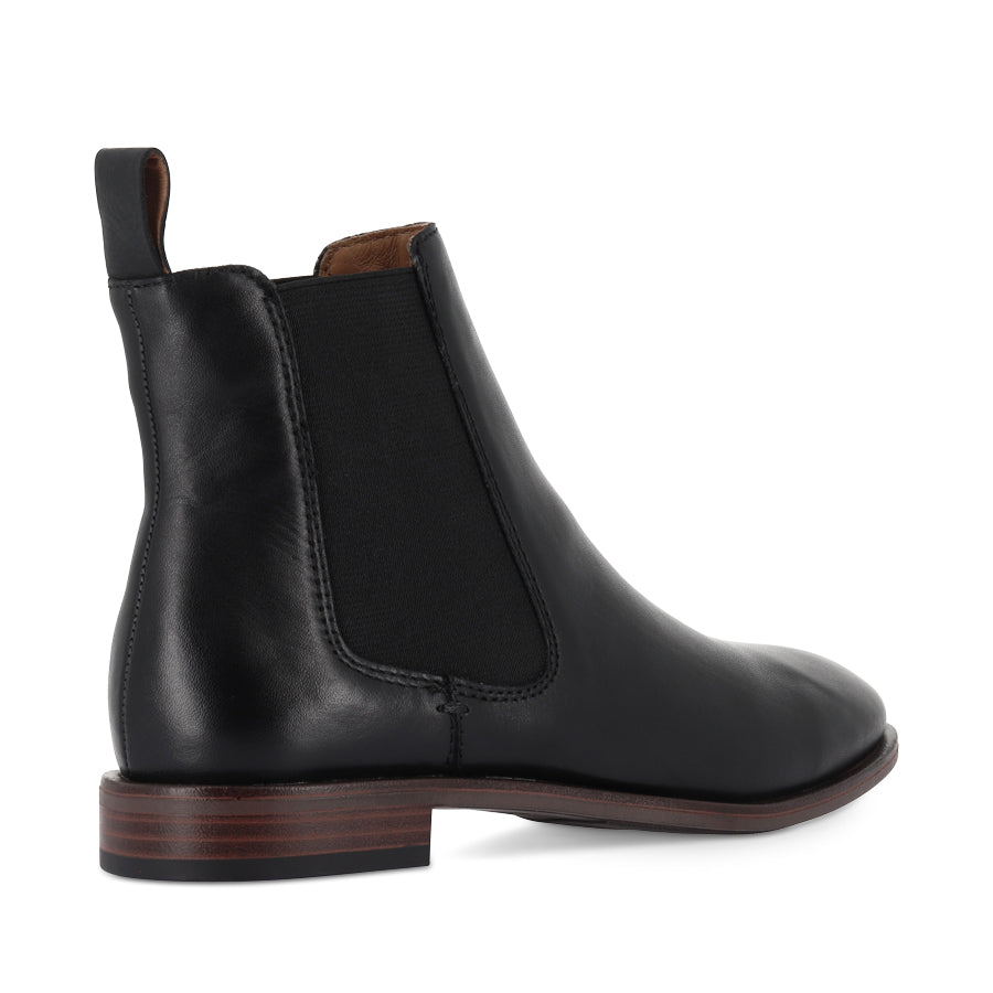 PHEBES - BLACK LEATHER