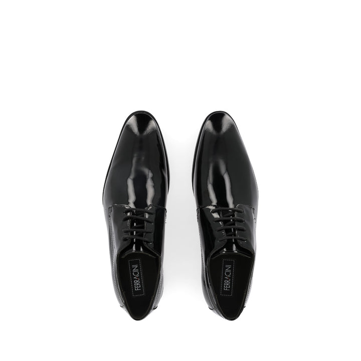 CAMEROON - BLACK PATENT