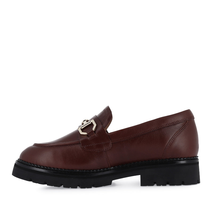 SAINT - CHESTNUT LEATHER