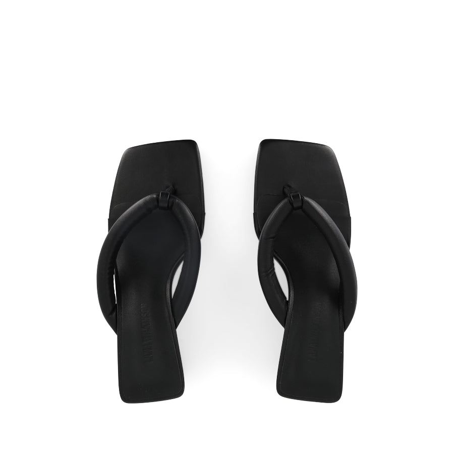 MANDY WEDGE - BLACK LEATHER