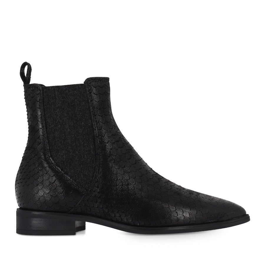 CLEO - BLACK REPTILE LEATHER
