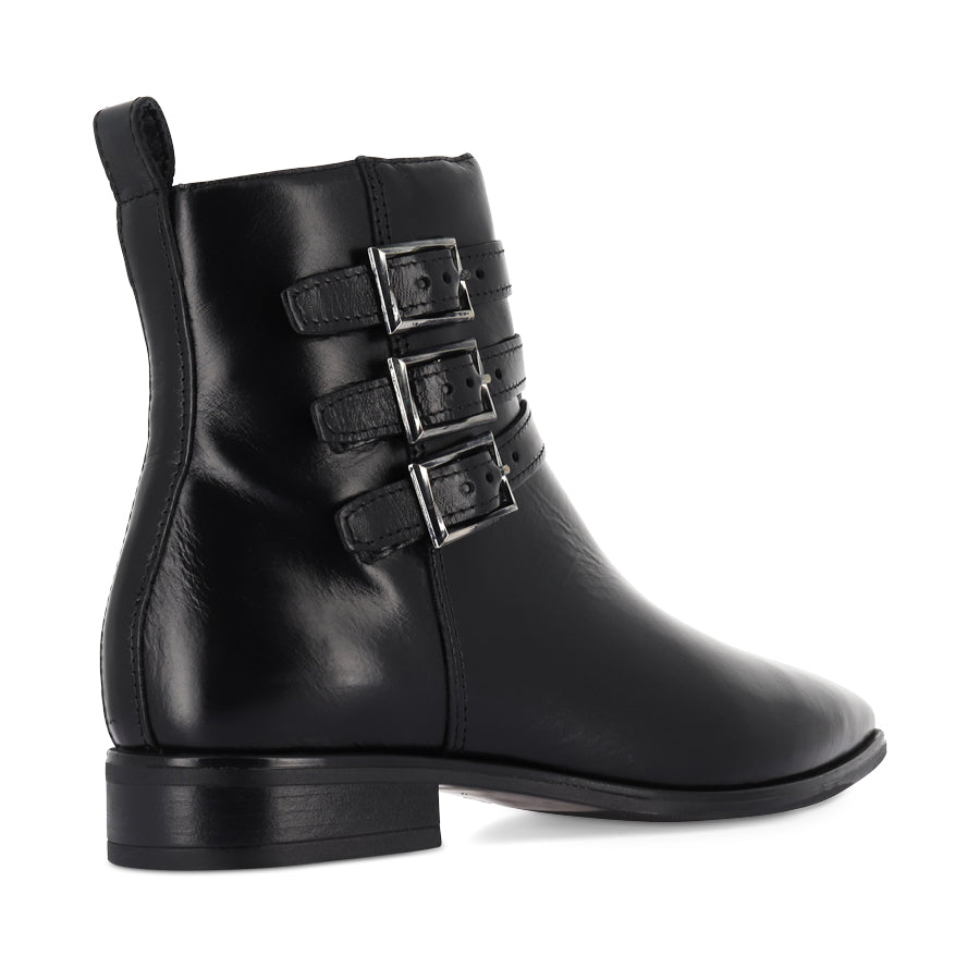 CORA - BLACK LEATHER