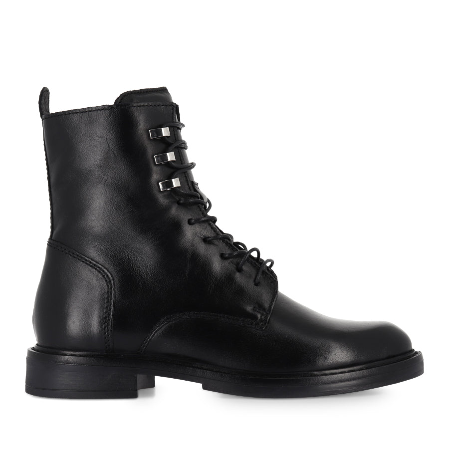 FABLE - BLACK LEATHER