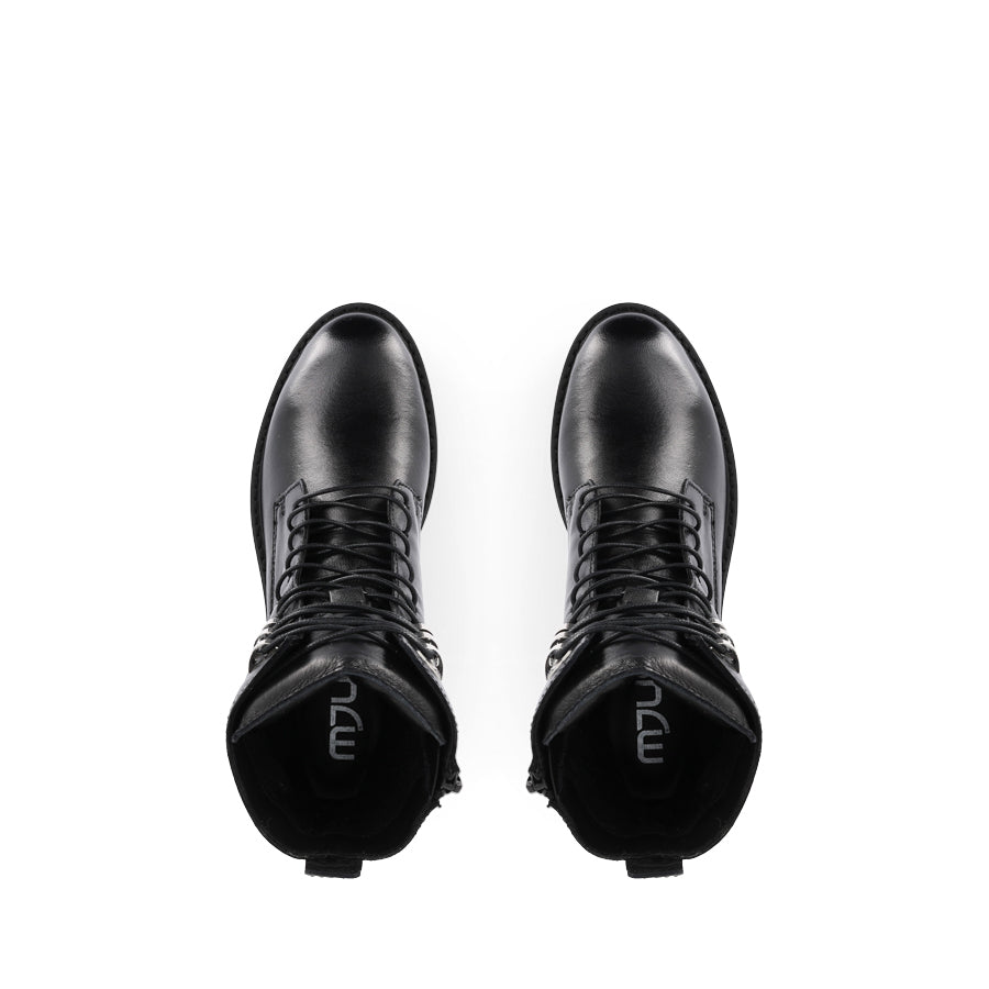 FABLE - BLACK LEATHER