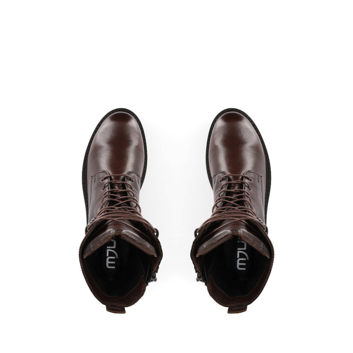 FABLE - CHOCOLATE LEATHER