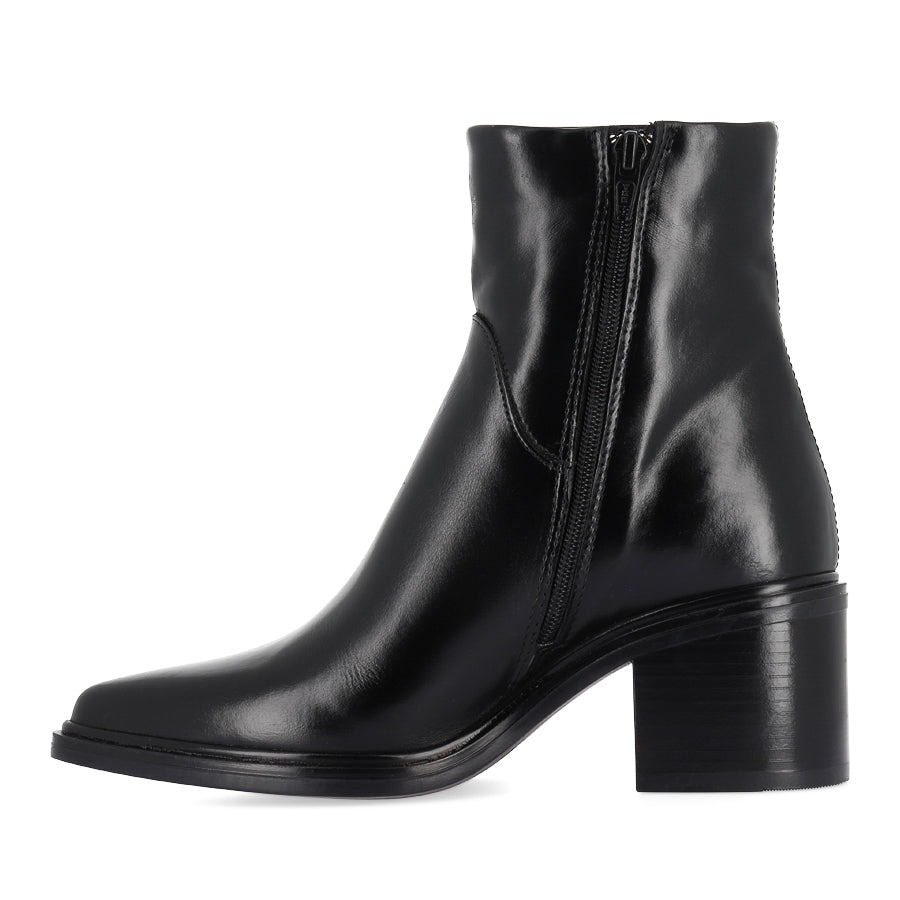 MARA - BLACK LEATHER