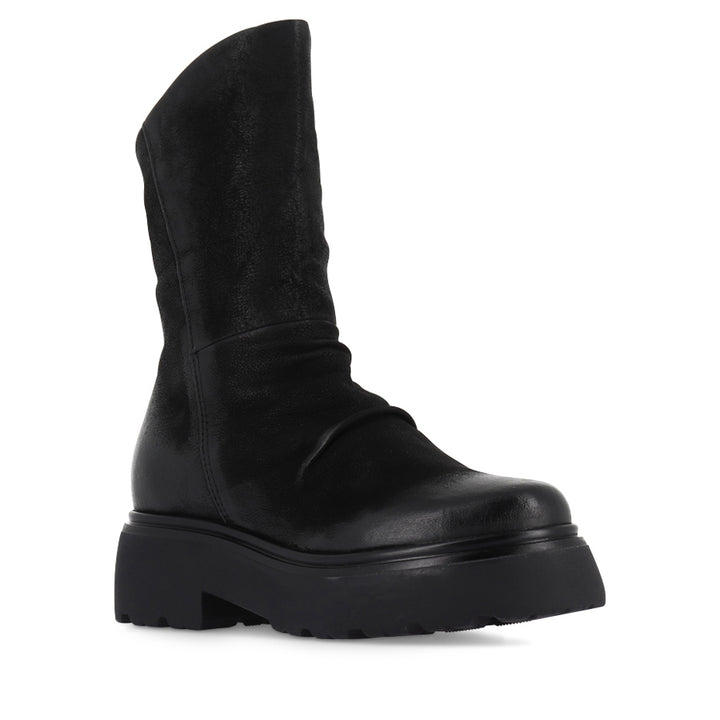 ORLA - BLACK LEATHER