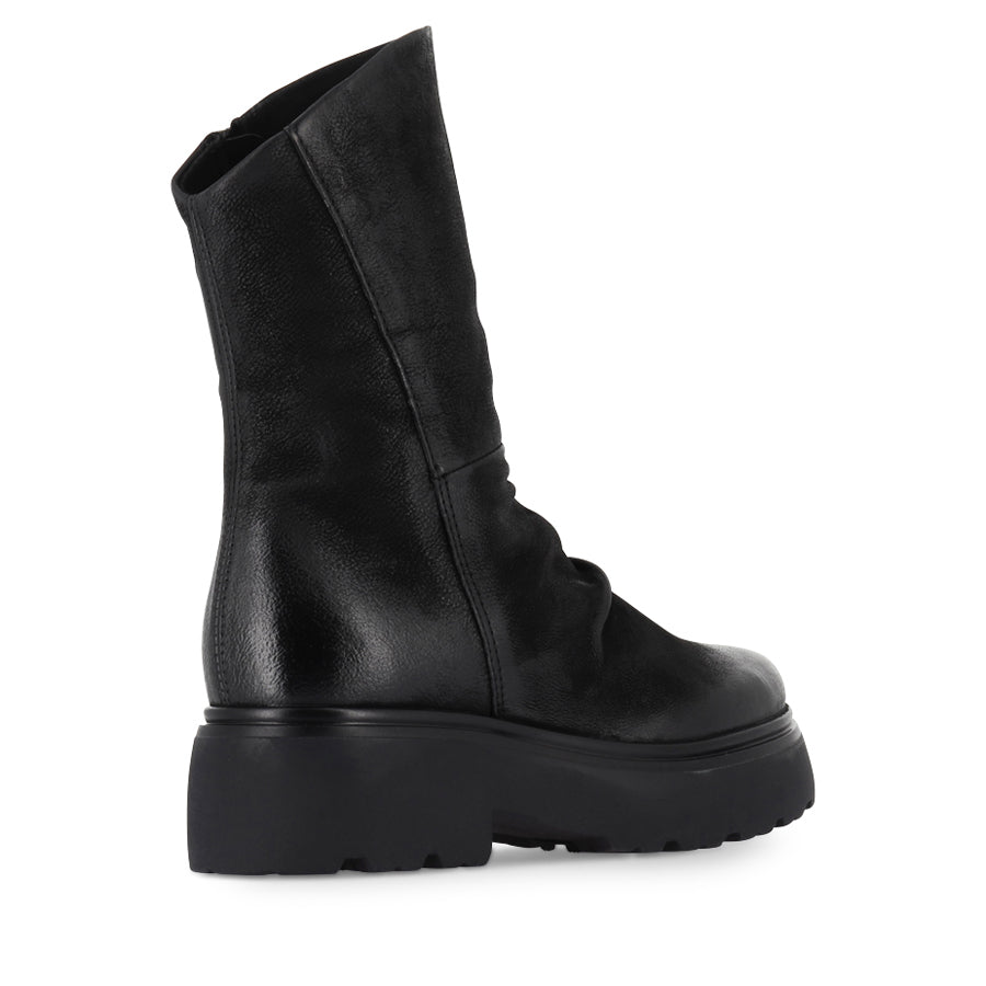 ORLA - BLACK LEATHER