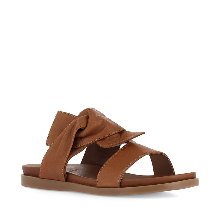 BECKAH - TAN LEATHER