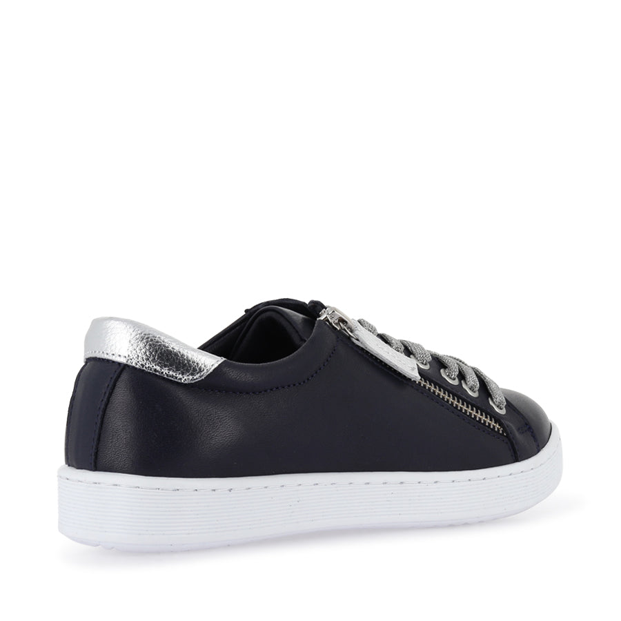 TOKEN FRESH - NAVY/SILVER LEATHER