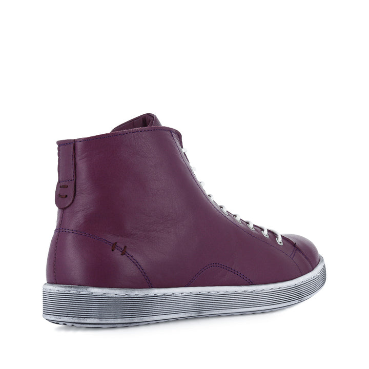 TYPO - PLUM LEATHER