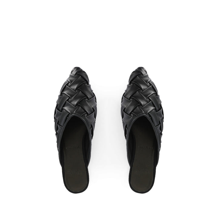 POINTED MULE SOFT - WOVEN BLACK LEATHER