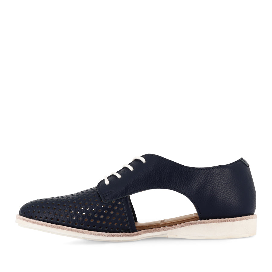 SIDECUT PUNCH - NAVY TUMBLE LEATHER