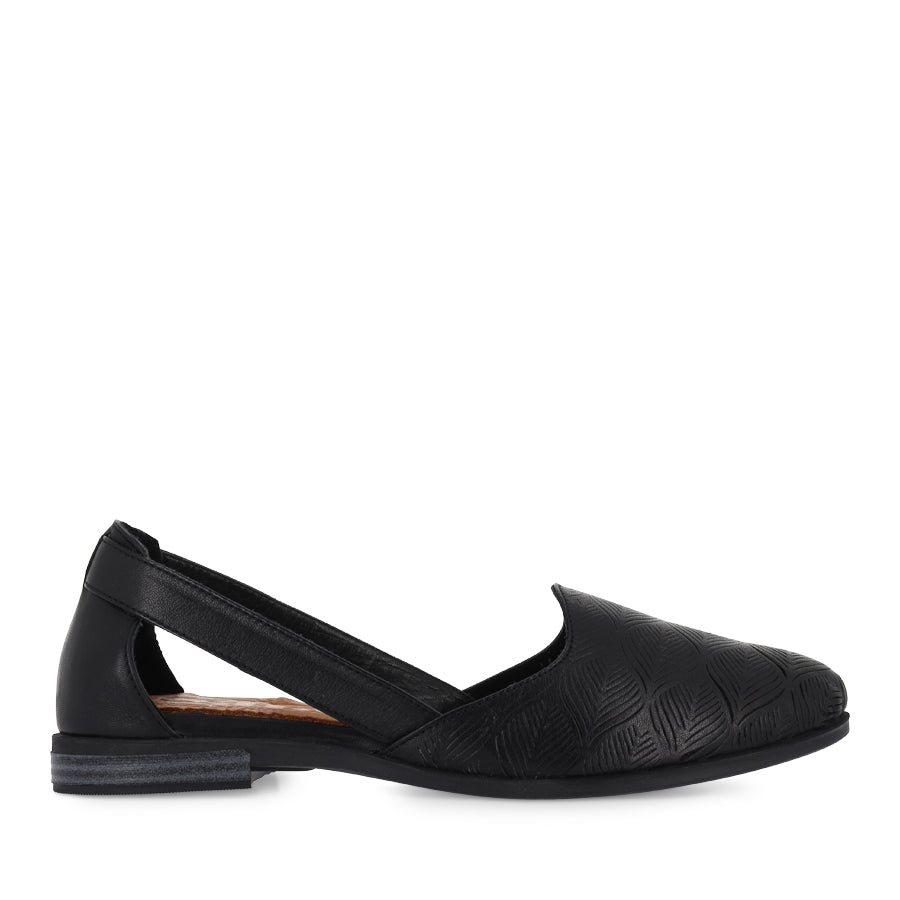 CRESTA - BLACK LEATHER