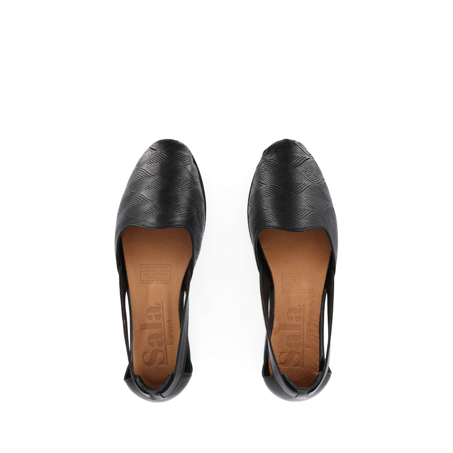 CRESTA - BLACK LEATHER