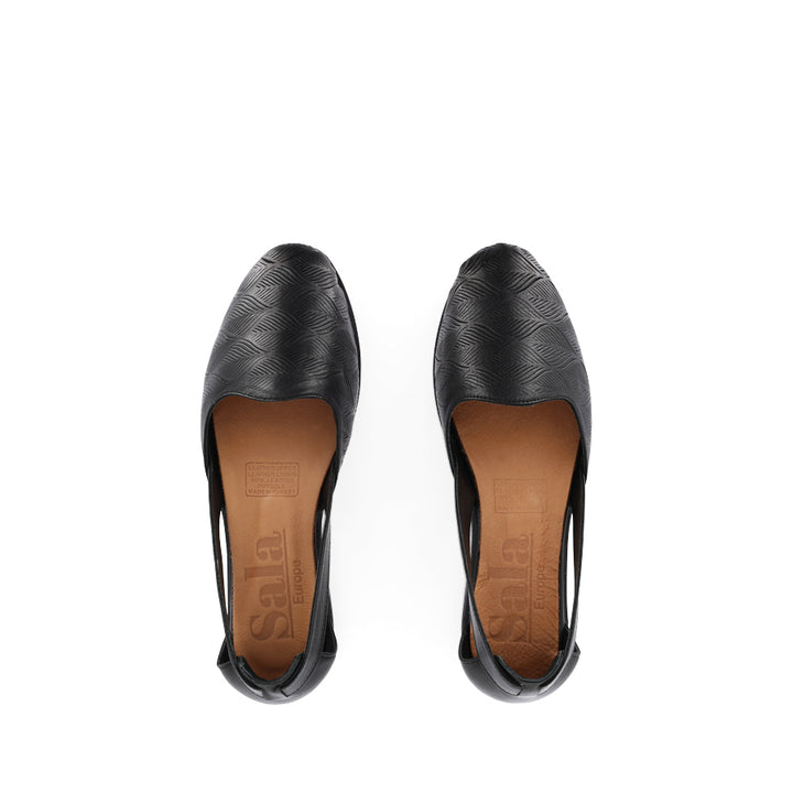 CRESTA - BLACK LEATHER