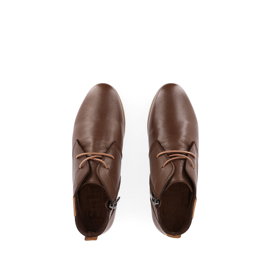 CREW - PRALINE LEATHER