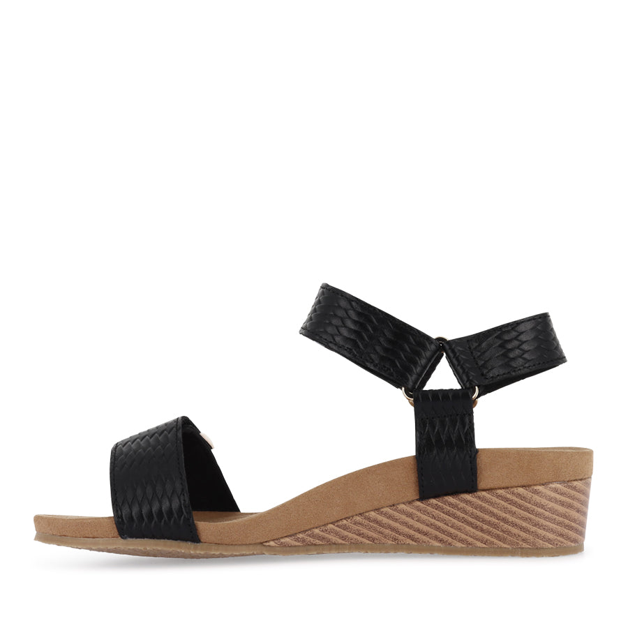 UTICA EMBOSSED - BLACK LEATHER