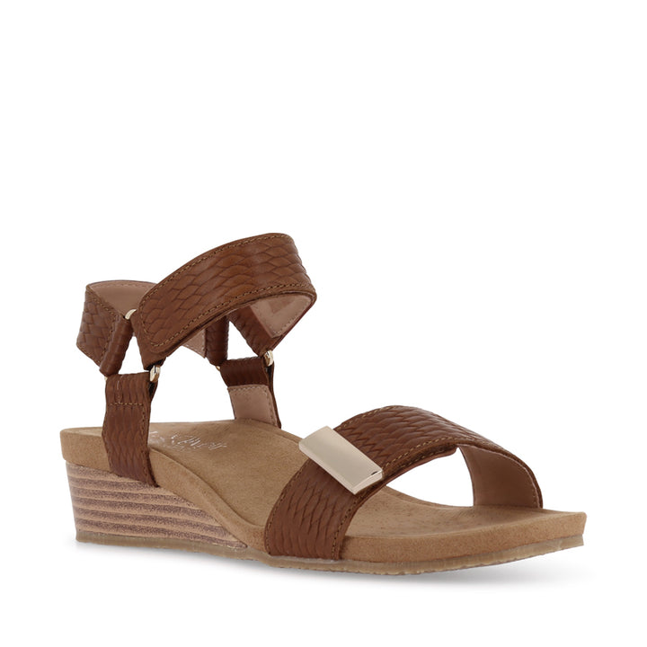 UTICA EMBOSSED - CARAMEL LEATHER