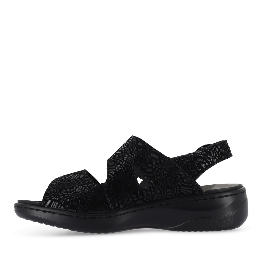 MADDIE - BLACK
