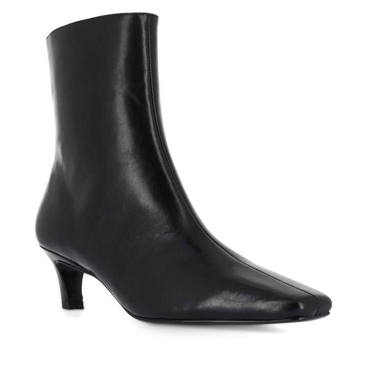 ESTELLE - BLACK VINTAGE
