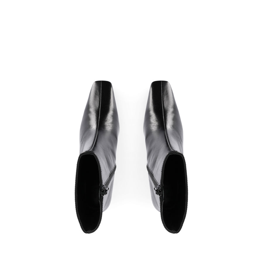 ESTELLE - BLACK VINTAGE