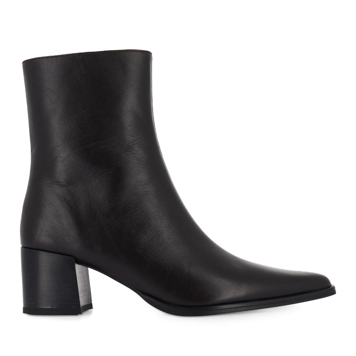 EVA - CHOCOLATE VENICE