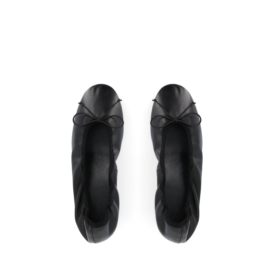 MOMA - BLACK NAPPA