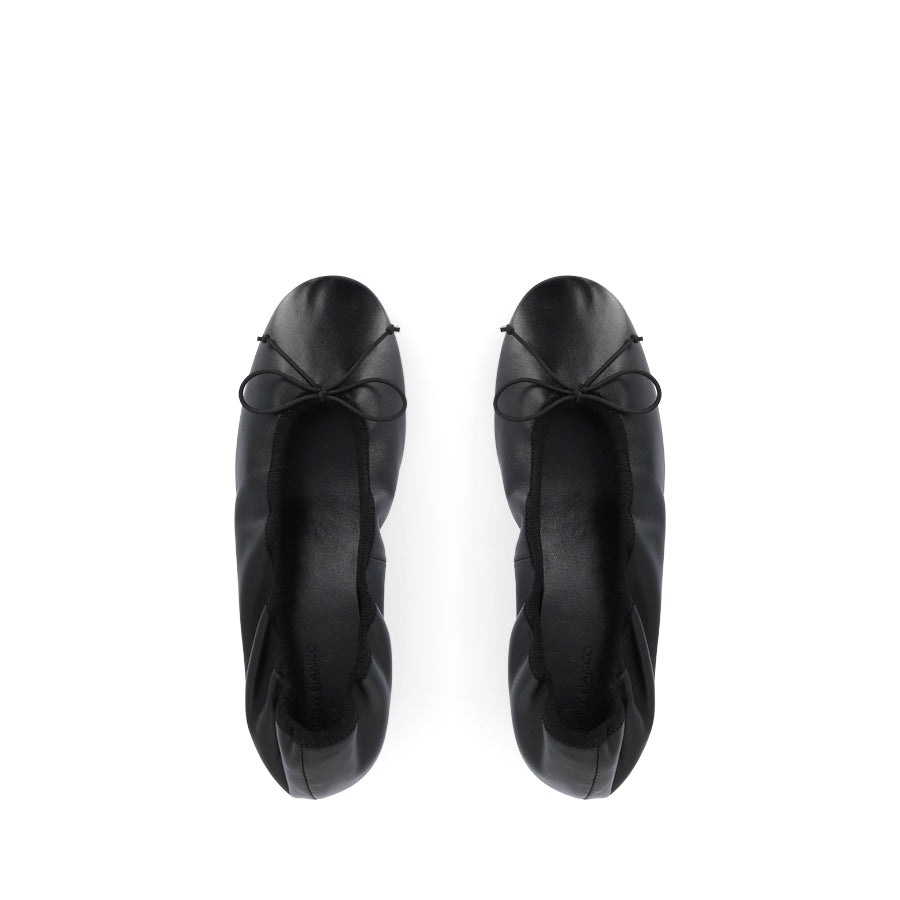 MOMA - BLACK NAPPA