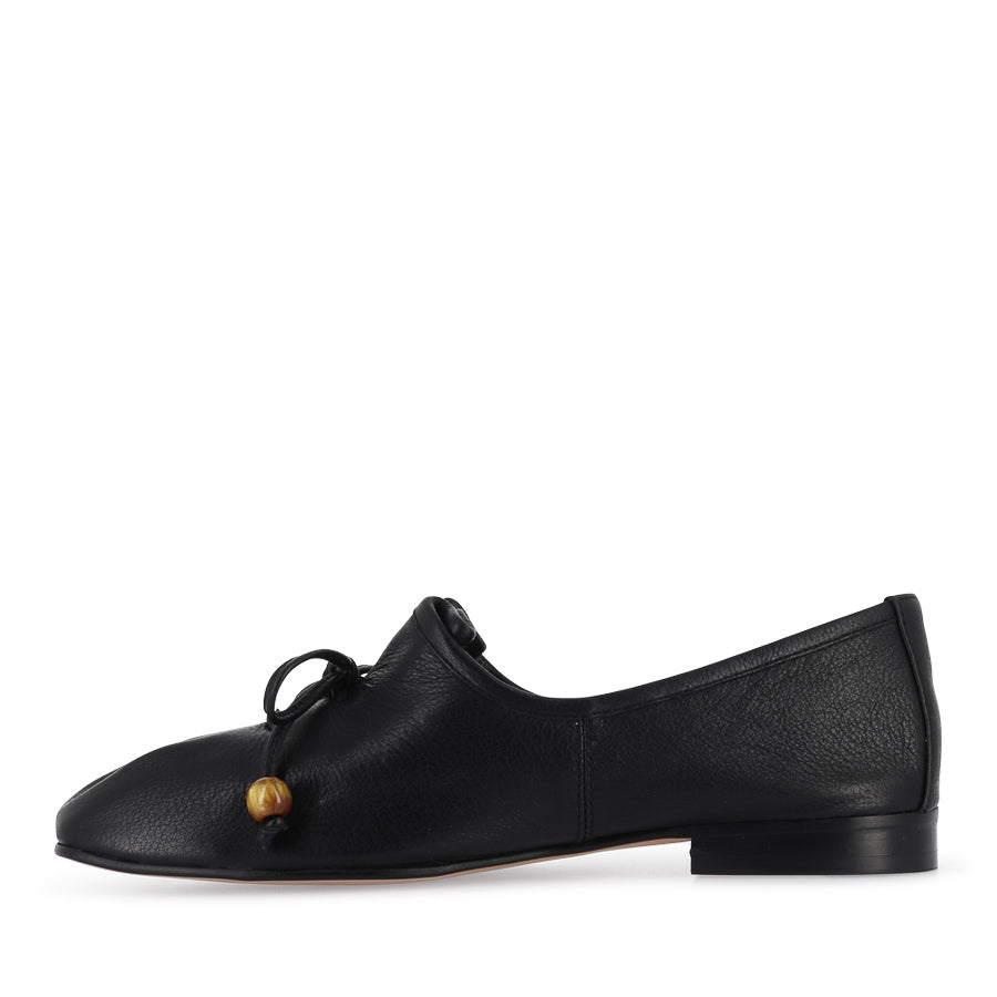 POLA - BLACK LEATHER