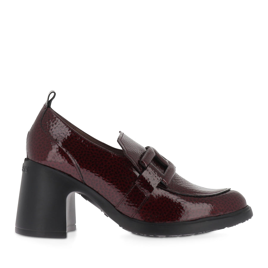 MOLLY M-5502 - VINO PATENT-BLACK SOLE