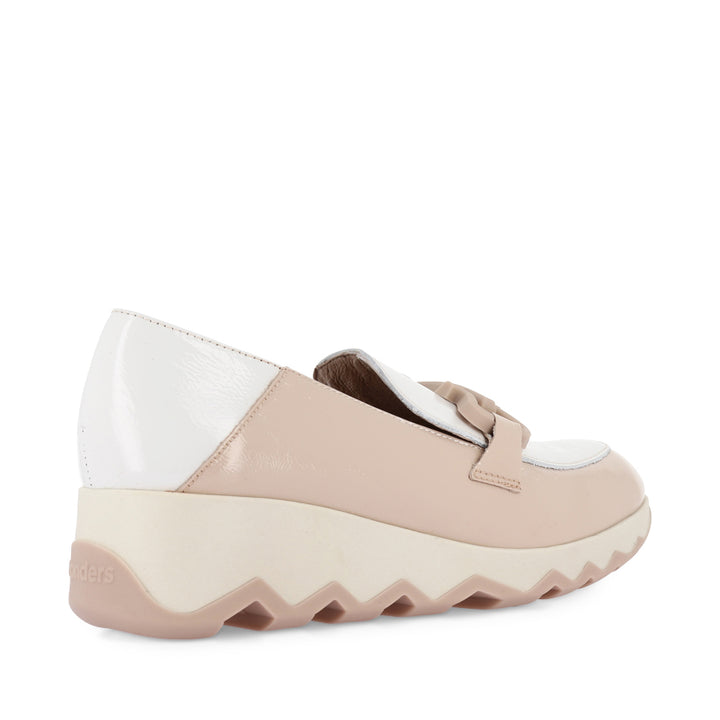 CORA C-7603 - NUDE PATENT LEATHER COMBO