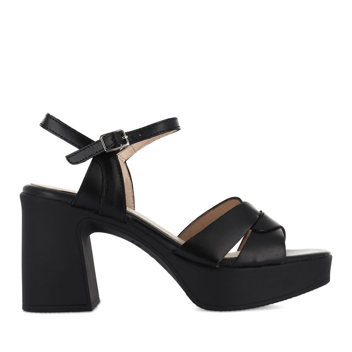 LETTIE L-1420 - BLACK LEATHER BLACK SOLE