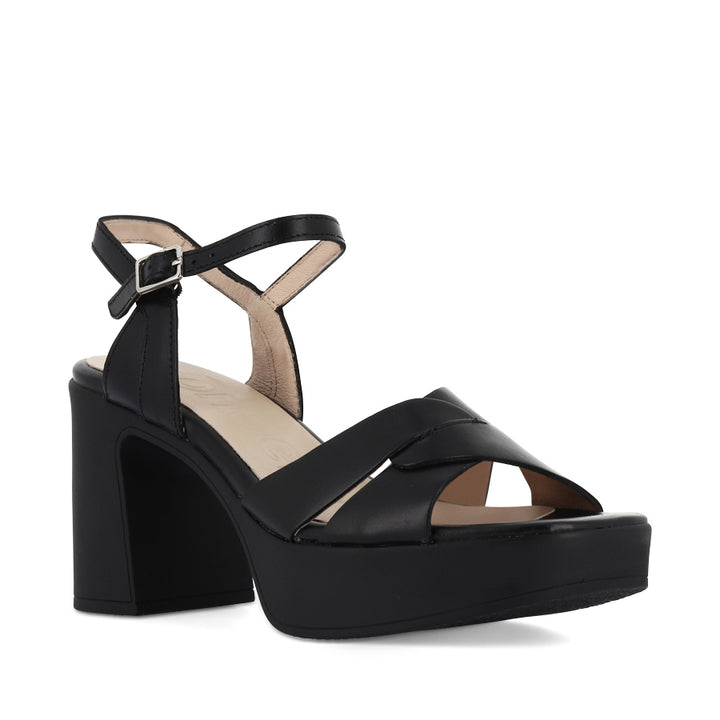 LETTIE L-1420 - BLACK LEATHER BLACK SOLE