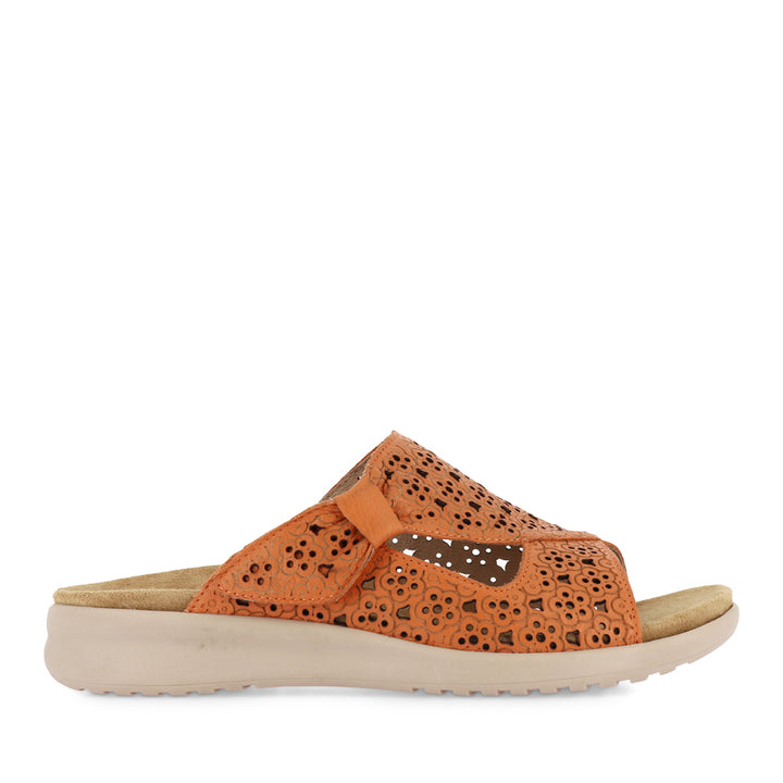 BINTY XW - ORANGE ALMOND LEATHER