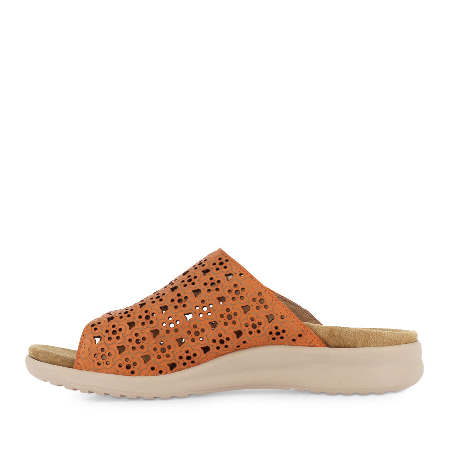 BINTY XW - ORANGE ALMOND LEATHER